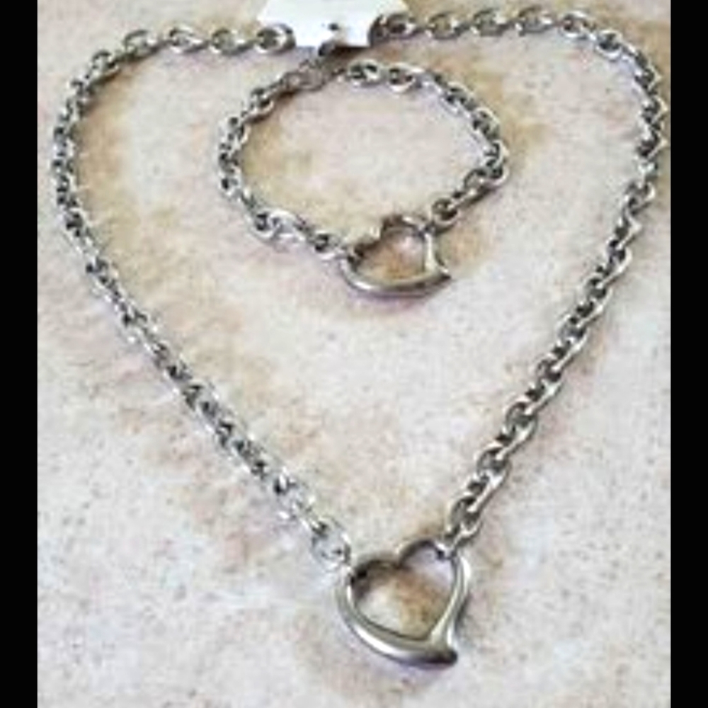 New stainless steel hearts necklace and bracelet set